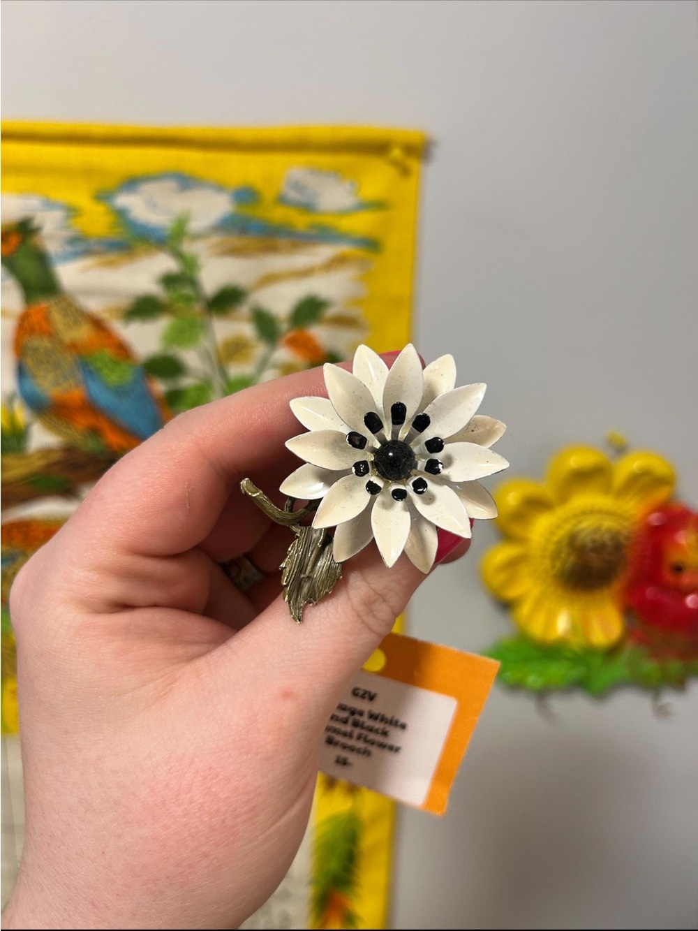 Vintage White and Black Flower Brooch